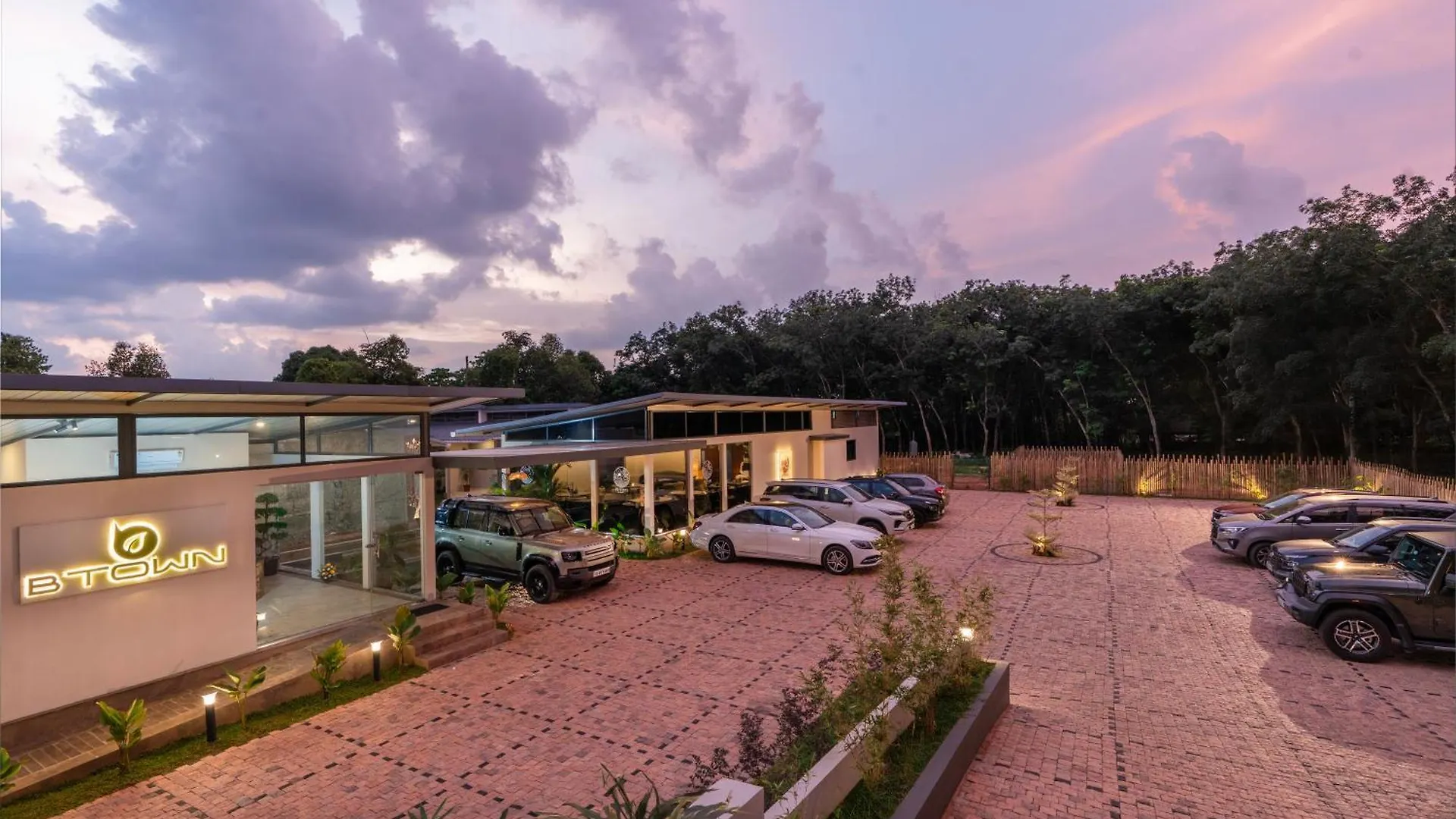 B Town Resort Kochi ベッド・アンド・ブレックファスト