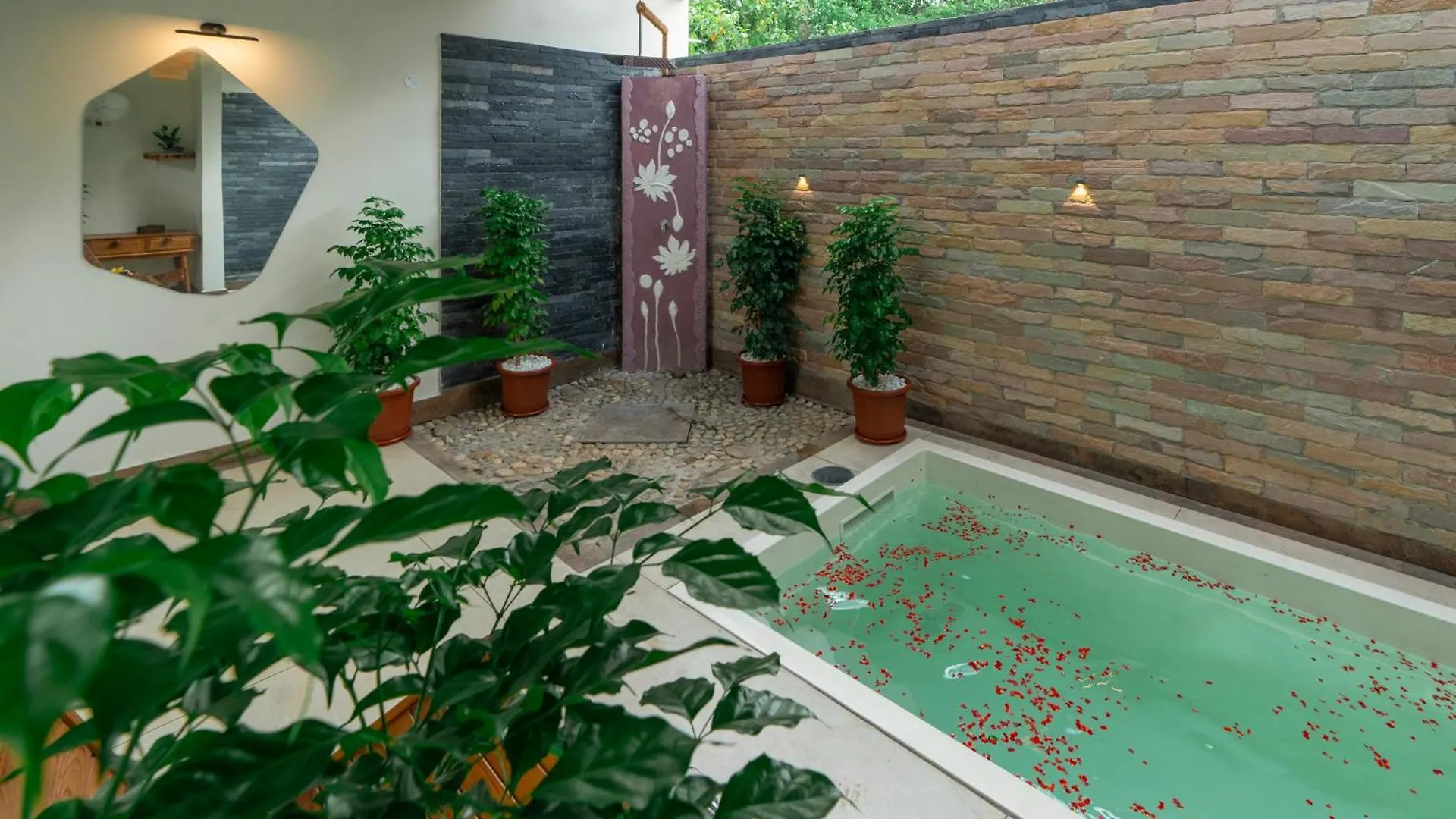 B Town Resort Kochi Nocleg ze śniadaniem