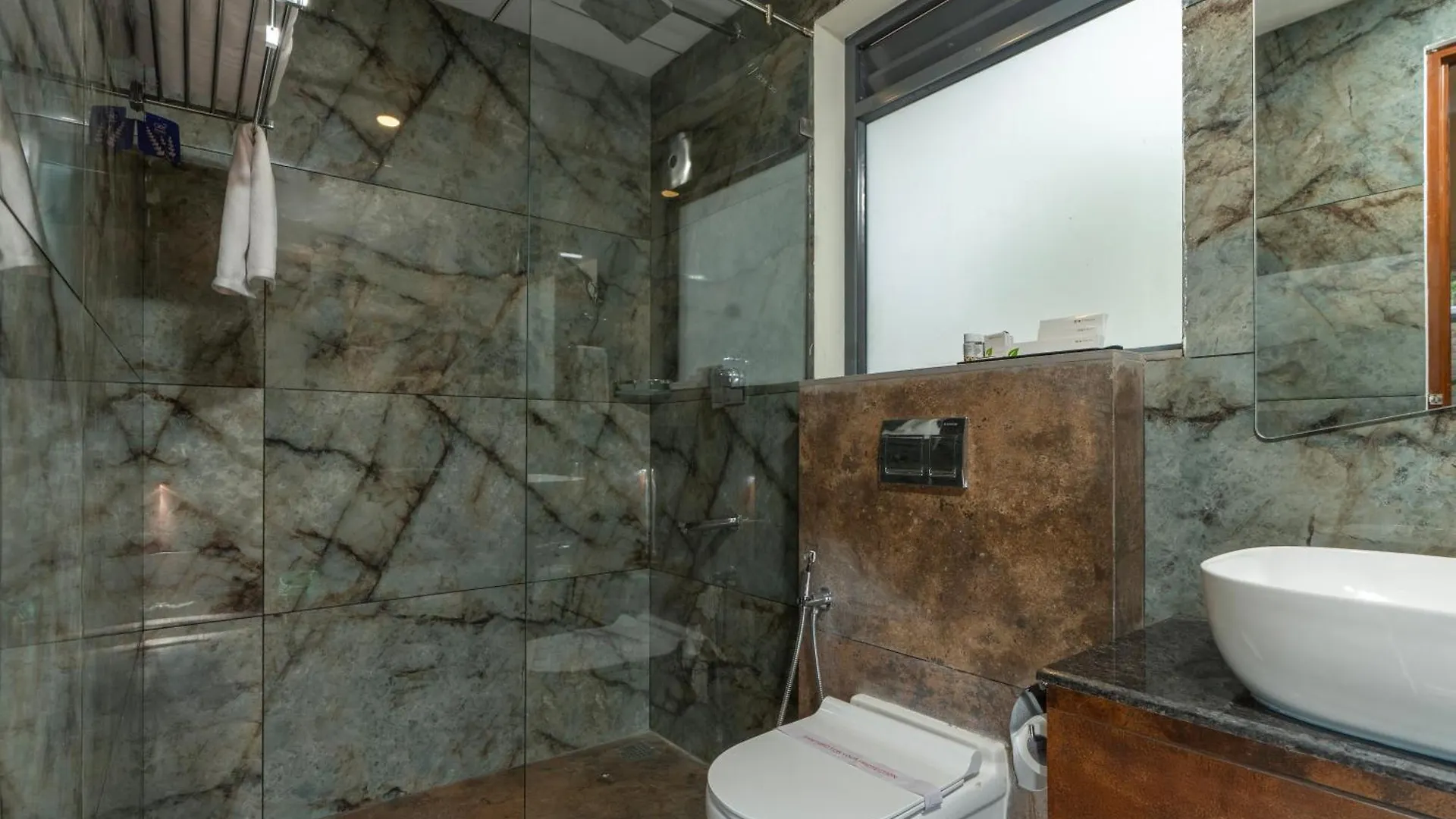 B Town Resort Kochi Nocleg ze śniadaniem